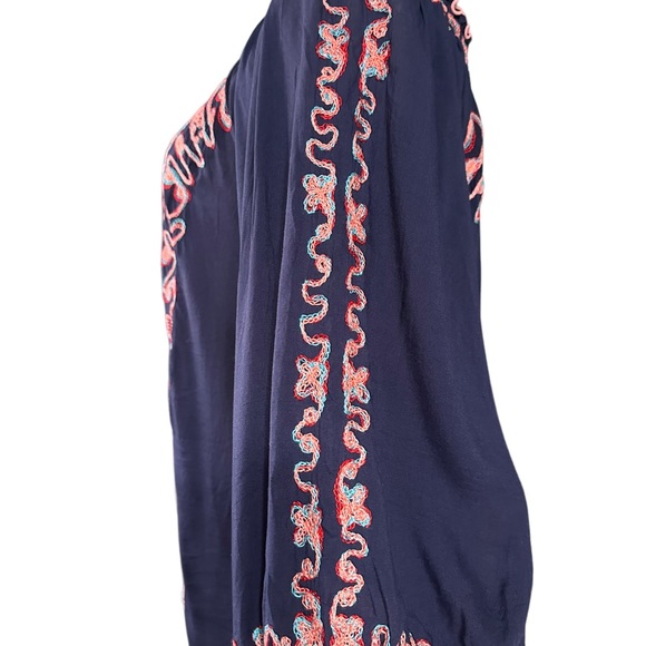 Poupette St Barth navy top in Large.  Absolutely gorgeous embroidery. - Picture 9 of 15